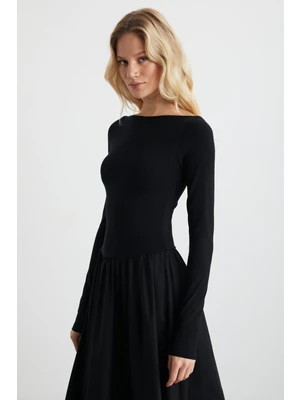 Yazlık Kadın Elbise